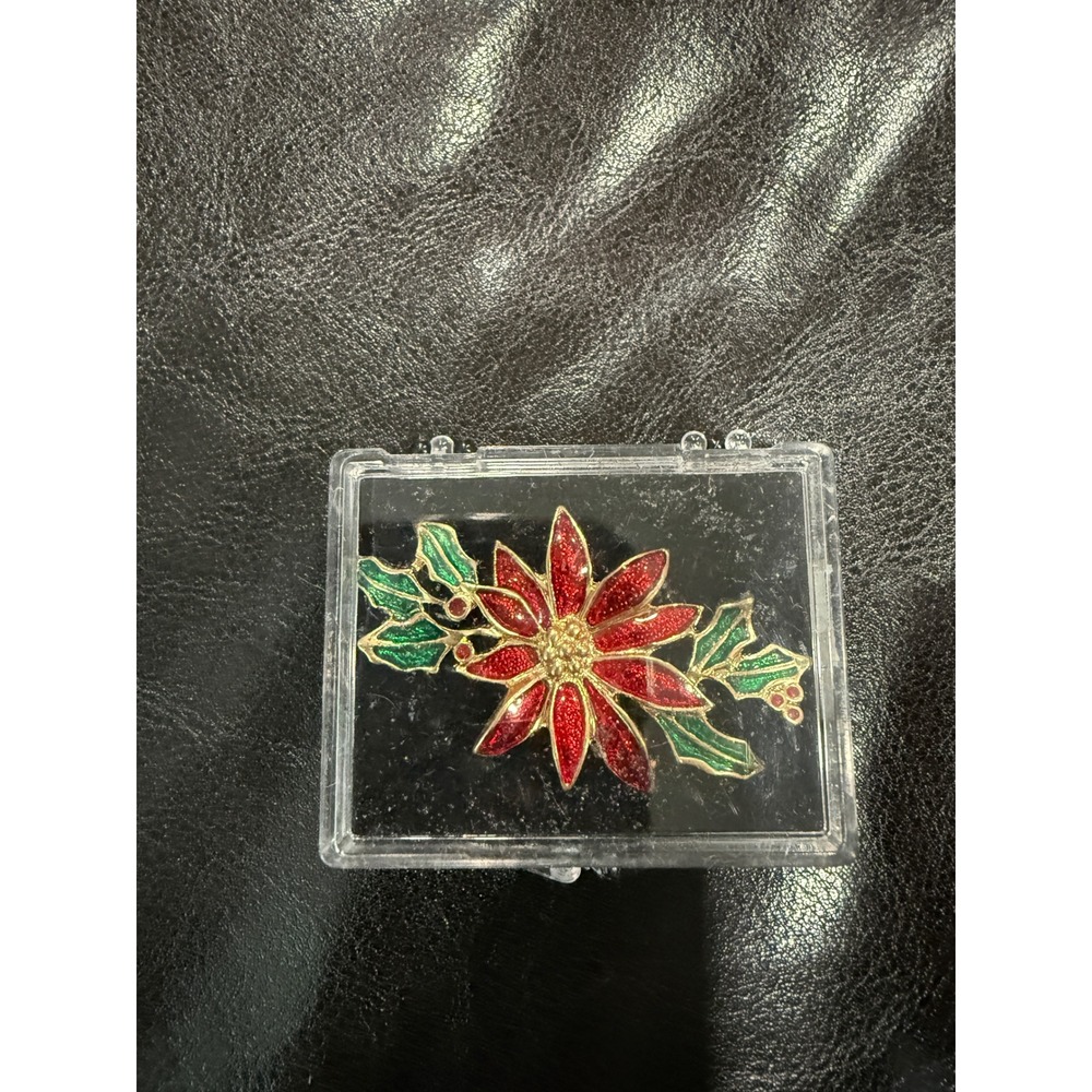 Vintage Enamel Poinsettia Holly Brooch Christmas Holiday Gold Tone‎